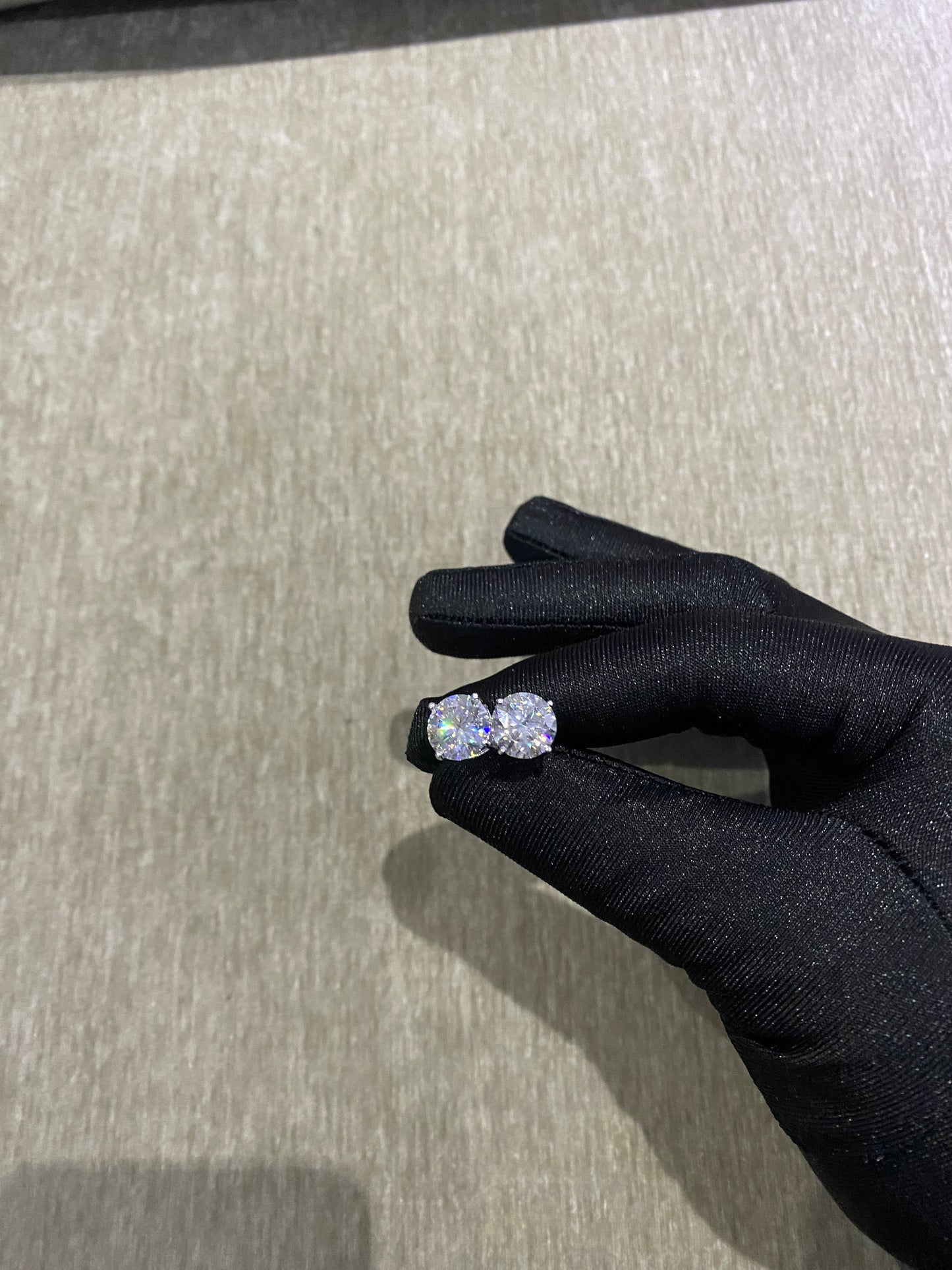 Round Jumbo 4Carats per ear VVS1 brilliant Moissanite earrings 925 silver