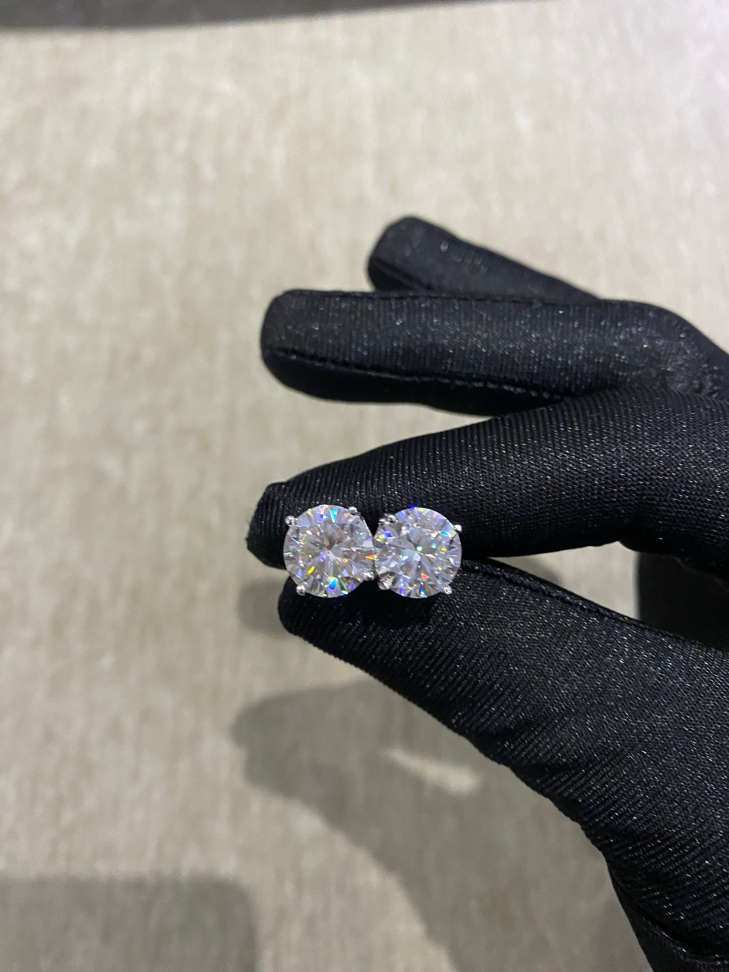 Round Jumbo 4Carats per ear VVS1 brilliant Moissanite earrings 925 silver