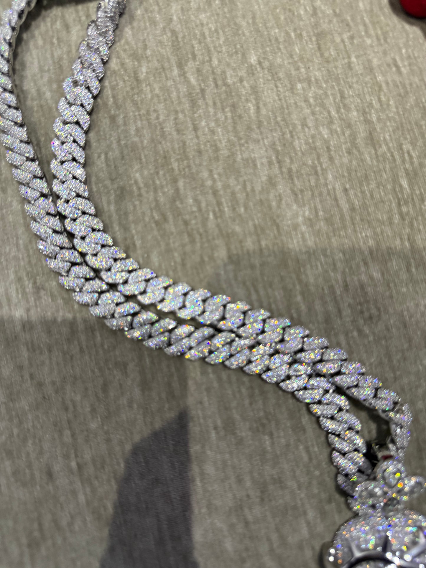 20 inch 10mm Moissanite tight link chain combo with Jesus pendant 925 silver VVS1 top tier quality 100 % Authentic.
