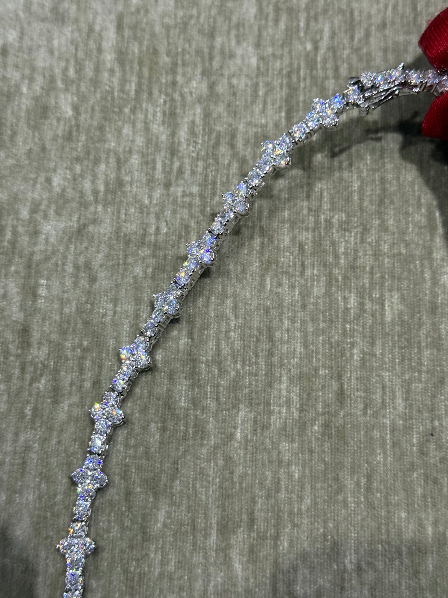 24 inch Moissanite Tennis chain top tier vvs1 quality 100 % authentic 925 silver.