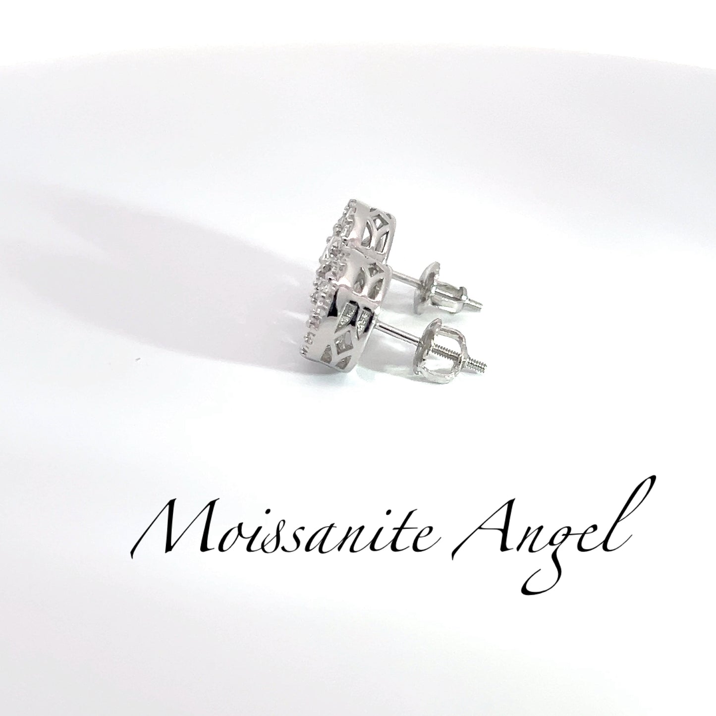 Moissanite round cluster set studs