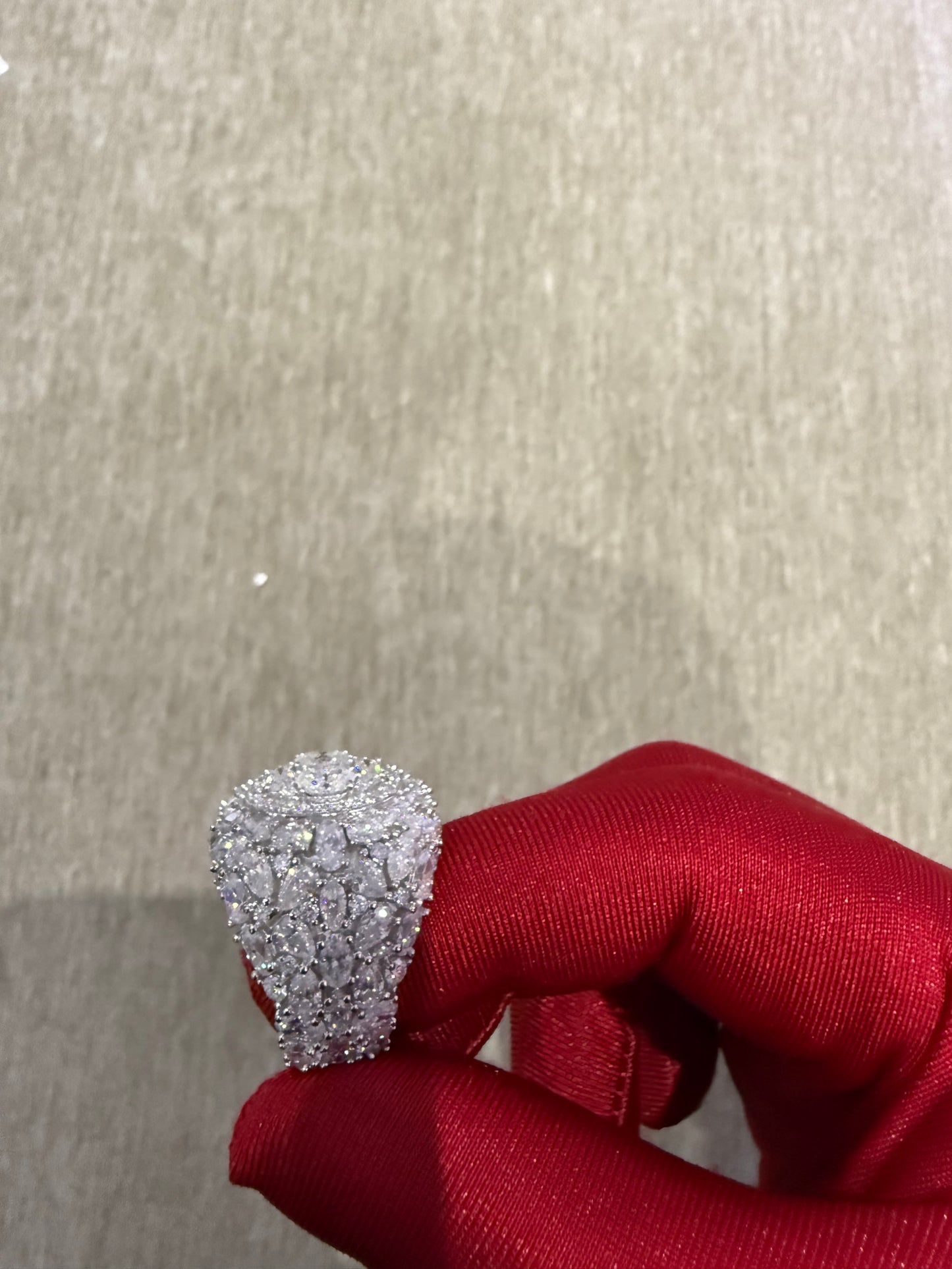 100 % Authentic Moissanite Master Piece Ring size 10, 925 silver moissanite ring VVS1 quality, real moissanite that is diamond test approved