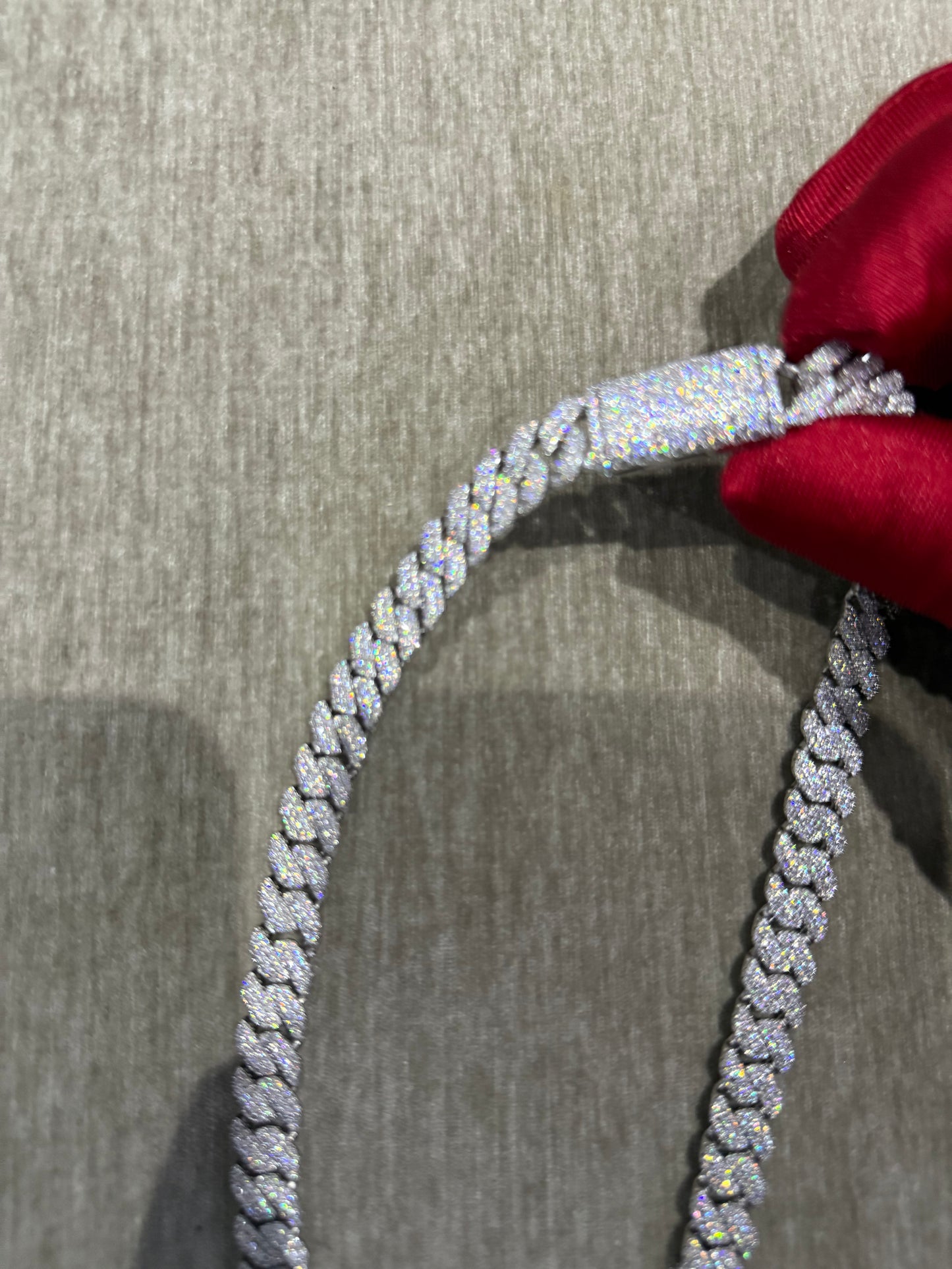 20 inch 10mm Moissanite tight link chain combo with Jesus pendant 925 silver VVS1 top tier quality 100 % Authentic.