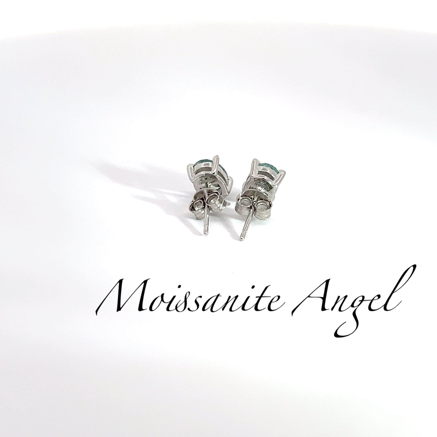 Green Oval moissanite earrings 2CTW