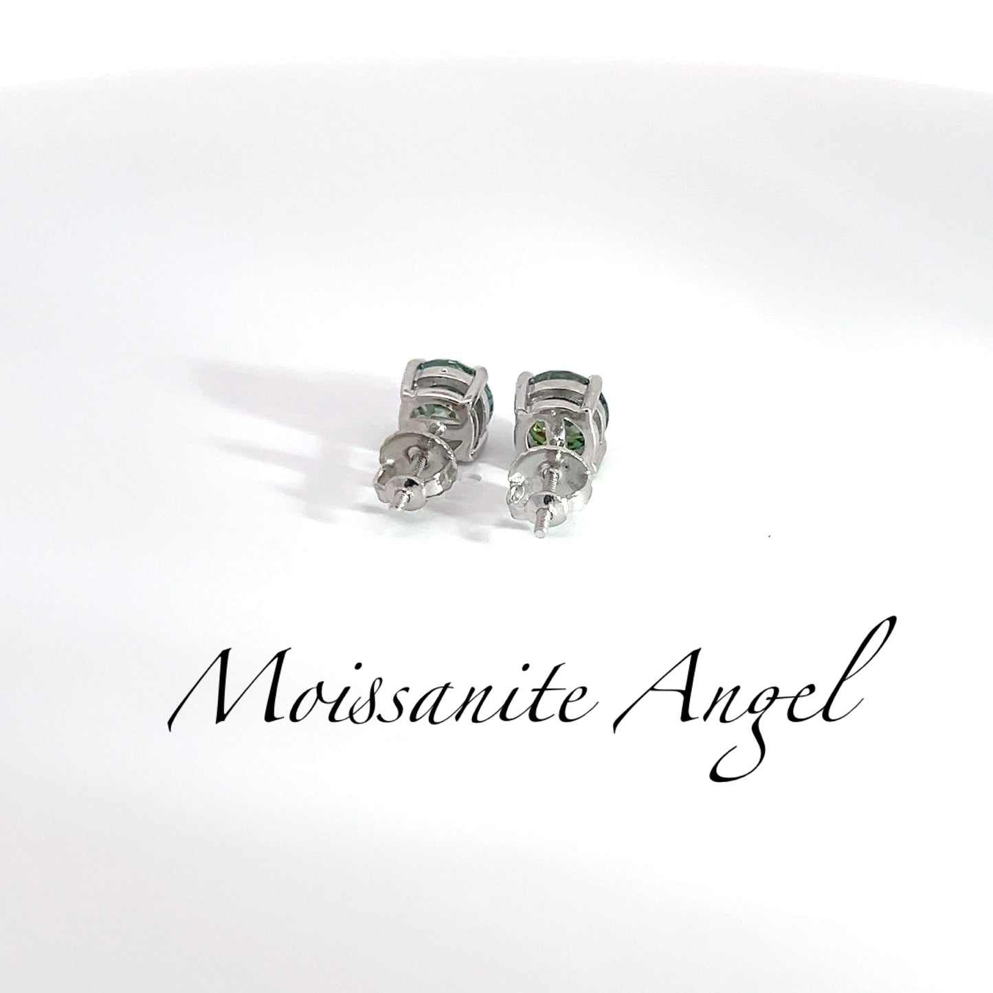 Green Moissanite round studs