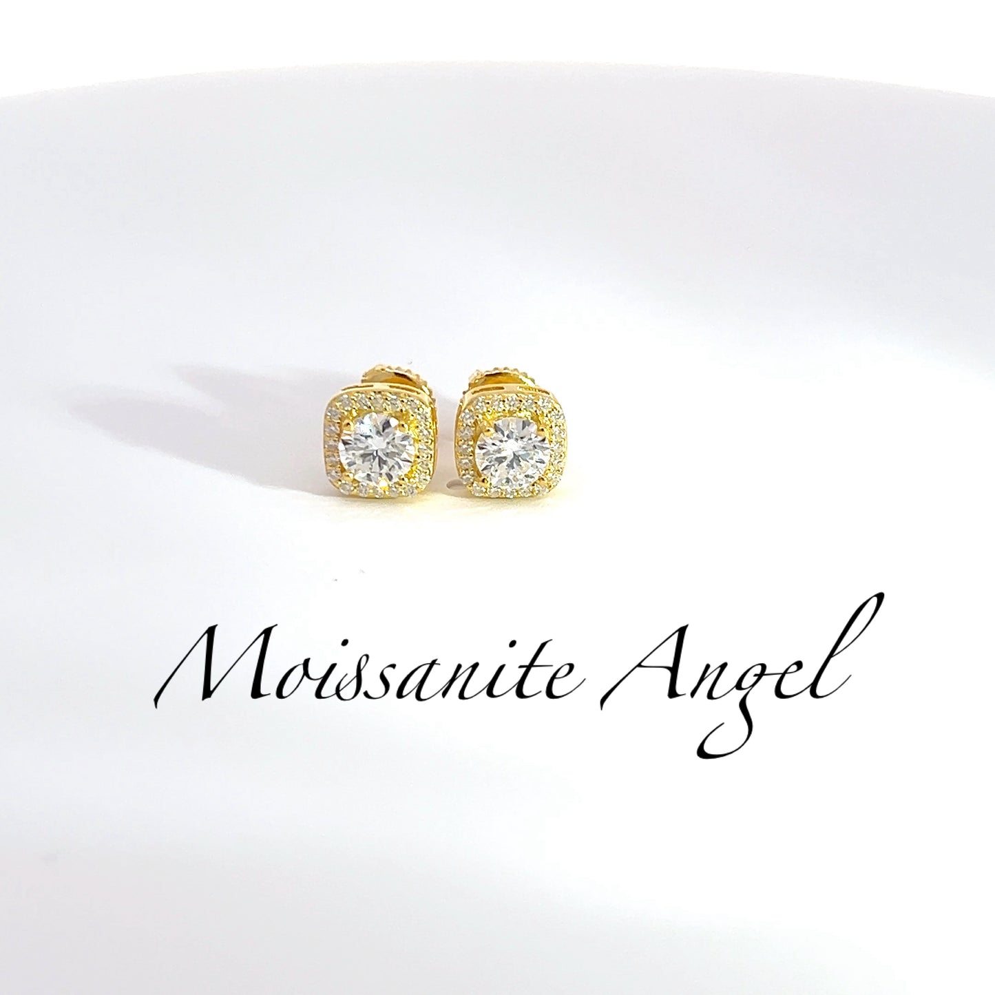 Stunning halo Moissanite stud earrings square brillant cut style 925 silver finished in yellow gold