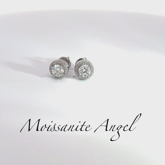 Beautiful Moissanite halo studs vvs1 quality